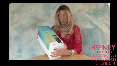 Alessia Travestita 30 Reviews the Honey Play Box Warrior