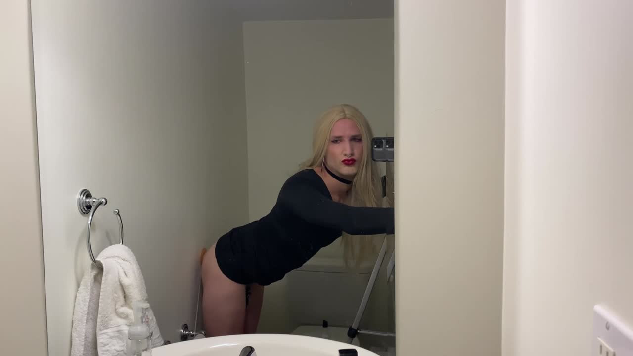 Watch Sexy Crossdresser Fucked by Dildo Shemale Porn Videos | TranSexBig.