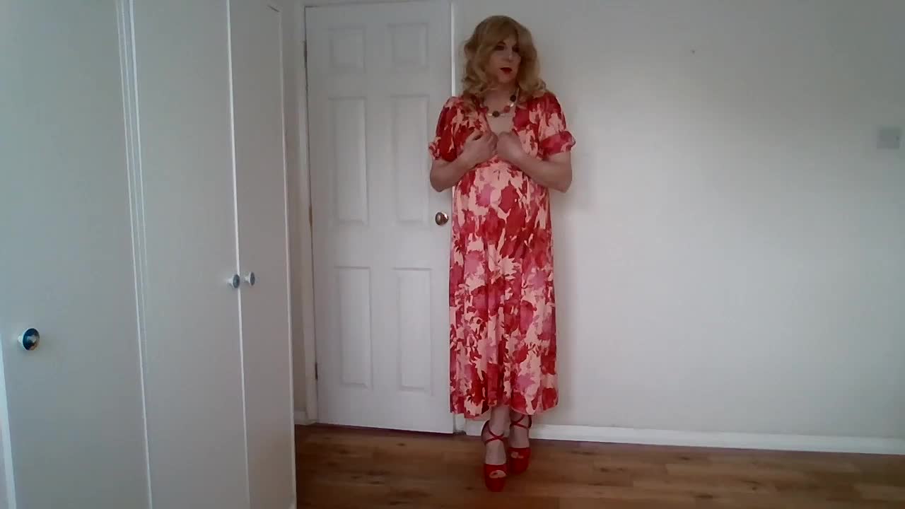 Watch Foxy red dress, heels and panties Shemale Porn Videos | TranSexBig.