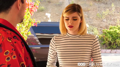 Sensual Ella Hollywood can not resist her naughty sex fetish