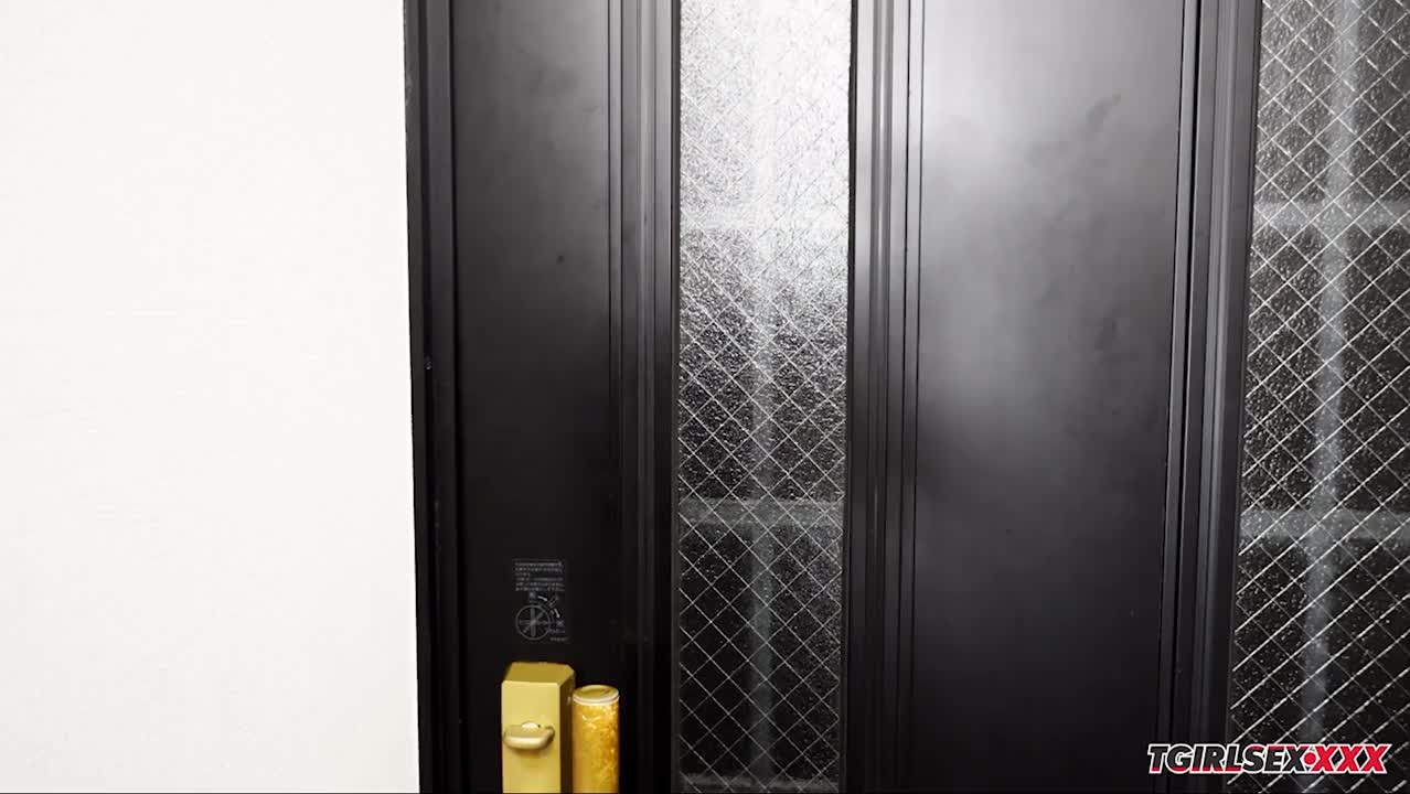 Watch TGIRLSEX: Mari Gets A Creampie! Shemale Porn Videos | TranSexBig.