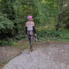 👑ExhiB🚙P U B L I C en Pute sur un Parking en Foret, à La Faisanderie 91. Collant Fantaisy, String