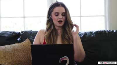 Im giving my shemale gf backdoor access
