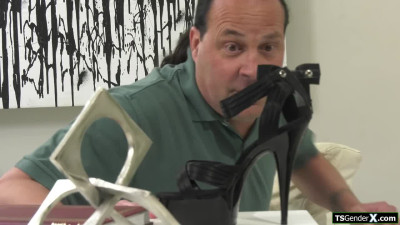 Tranny shrink helps guy with shoe fetish