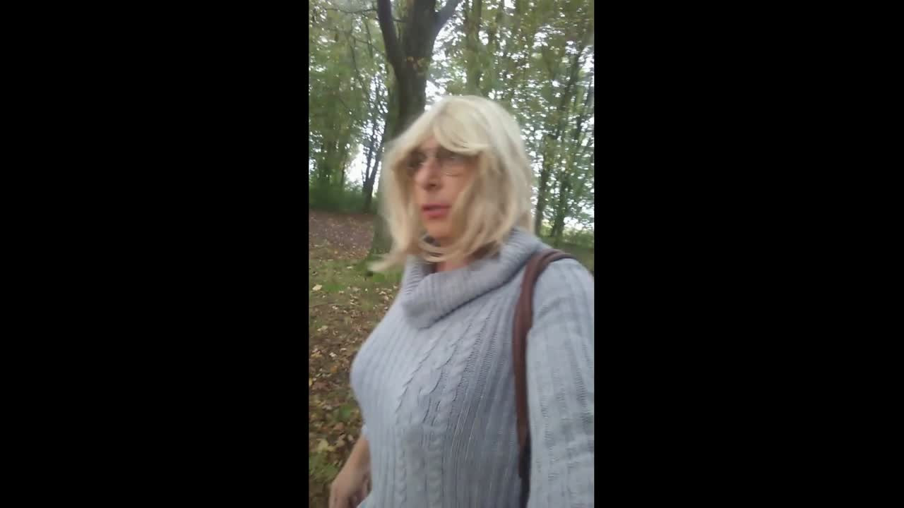 Watch Ich bin gerne als Schwanzvotze unterwegs Shemale Porn Videos | TranSexBig.