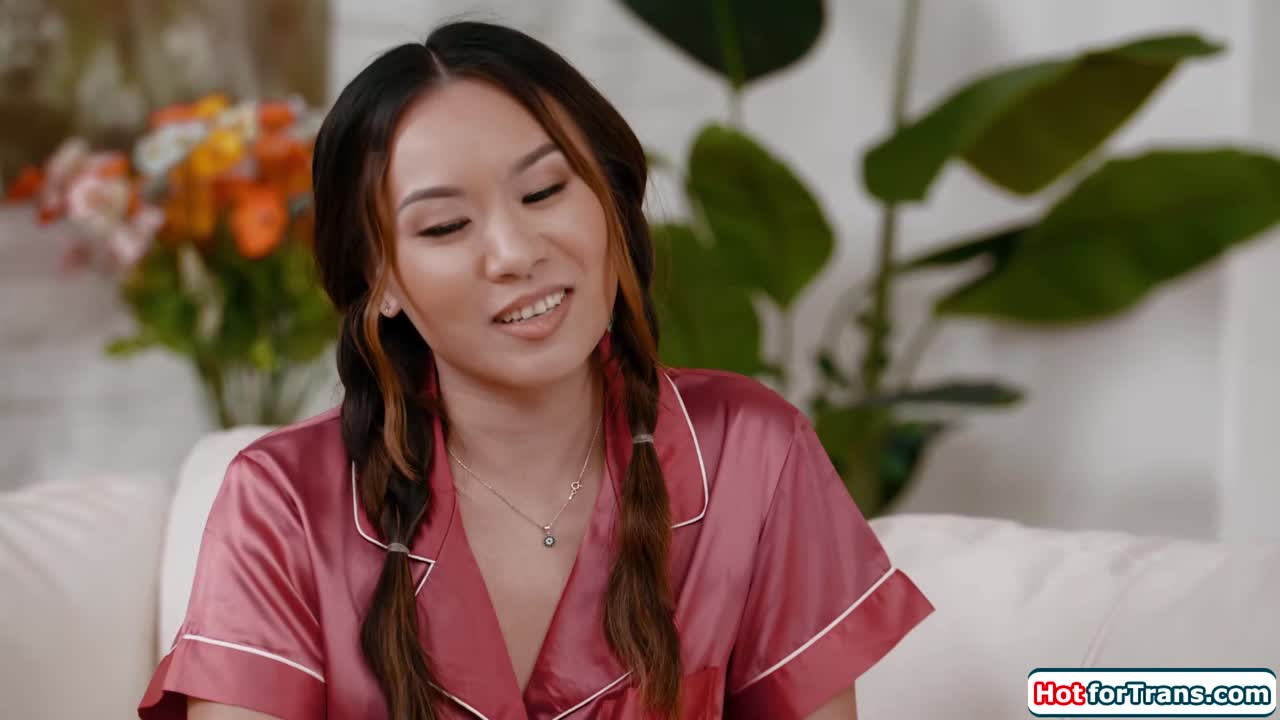 Watch I am interested in the trans babysitter Shemale Porn Videos | TranSexBig.