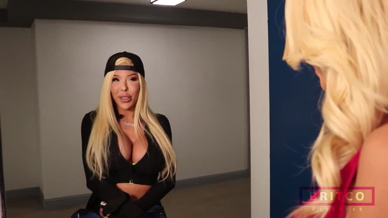 Watch Hot Blonde Brittany Andrews Gets Banged By Lovely TGirl Brittney Kade! Shemale Porn Videos | TranSexBig.