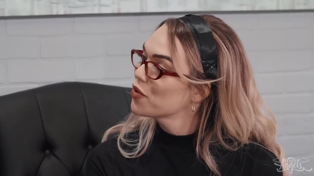 Watch TRANS ANGELS - Emma Rose And Chris Damned Transform A Therapy Session Into A Passionate Fuck Shemale Porn Videos | TranSexBig.