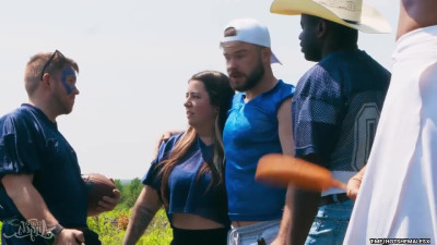 B3lla Jo1e And Marcus Mcnaill Tailgate Temptations (19 09 2025)