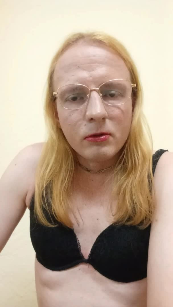 Watch Helga's September Wanking Session - Nice Cumshot At 27min [Blonde Long-Haired Crossdresser] Shemale Porn Videos | TranSexBig.