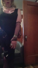 Sissy showing off
