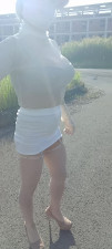 Gigi Allens 001
