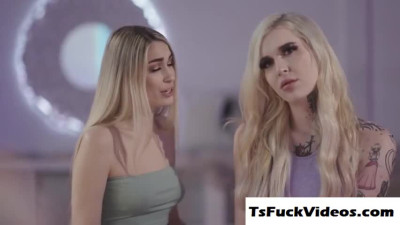 Busty inked tranny Gracie Jane gets it on with a blonde cis girl