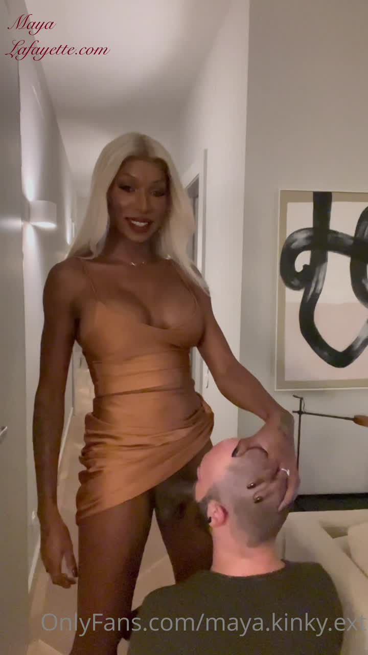 Watch Maya K. 0.0 Shemale Porn Videos | TranSexBig.