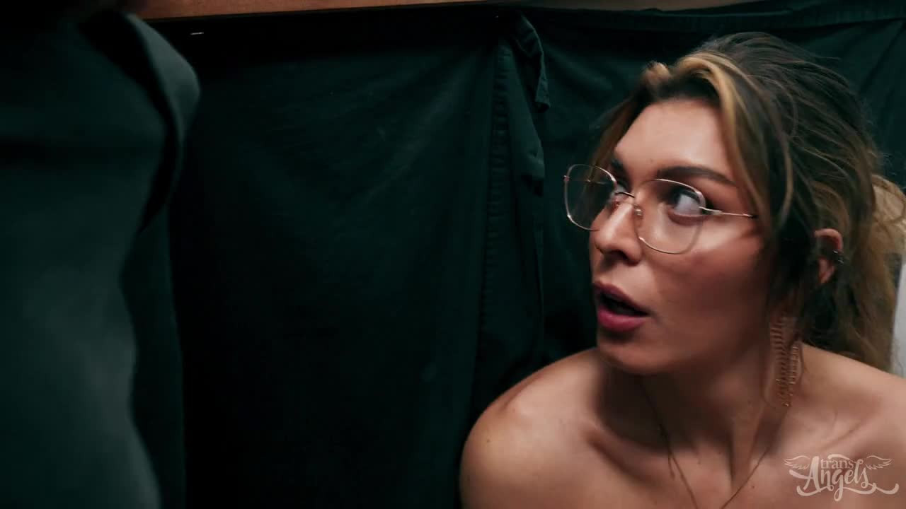 Watch drycleaners Shemale Porn Videos | TranSexBig.