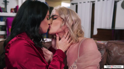 That intimate dance got me a tgirl boner