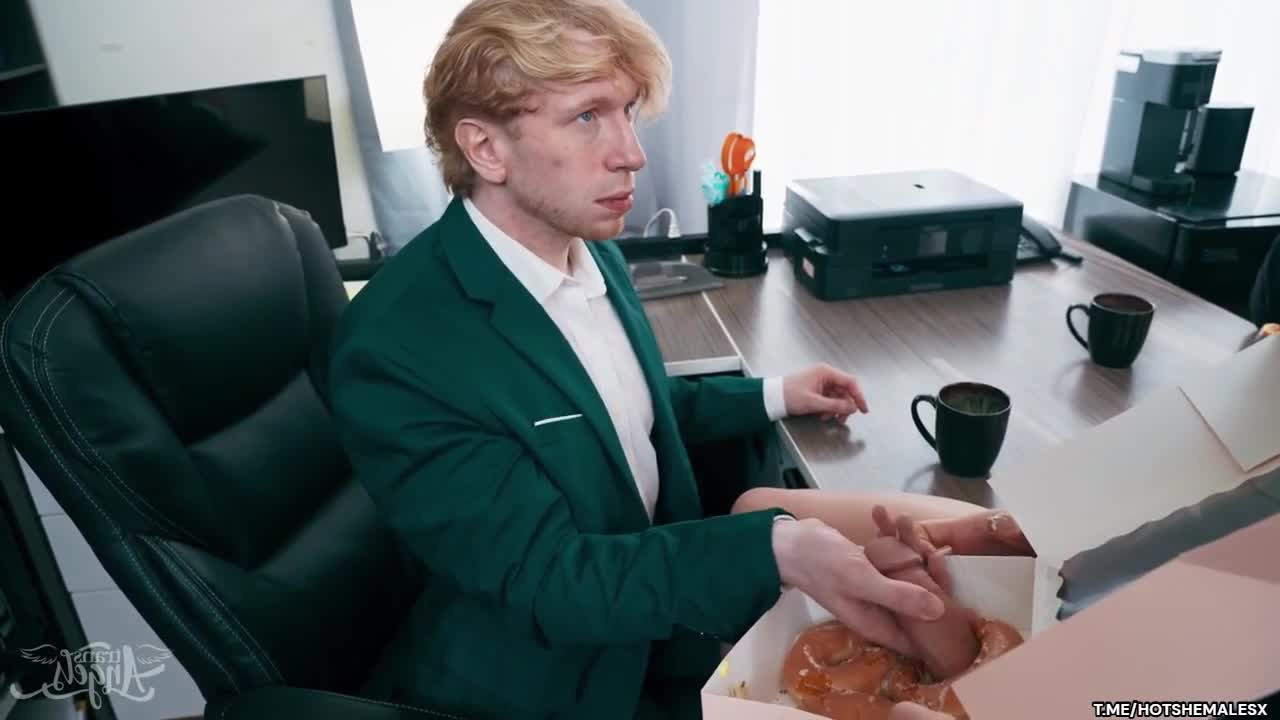 Watch Blaire Banks fucks Jesse Shemale Porn Videos | TranSexBig.