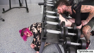 Pervert dude analed TS gym buddy while stucked