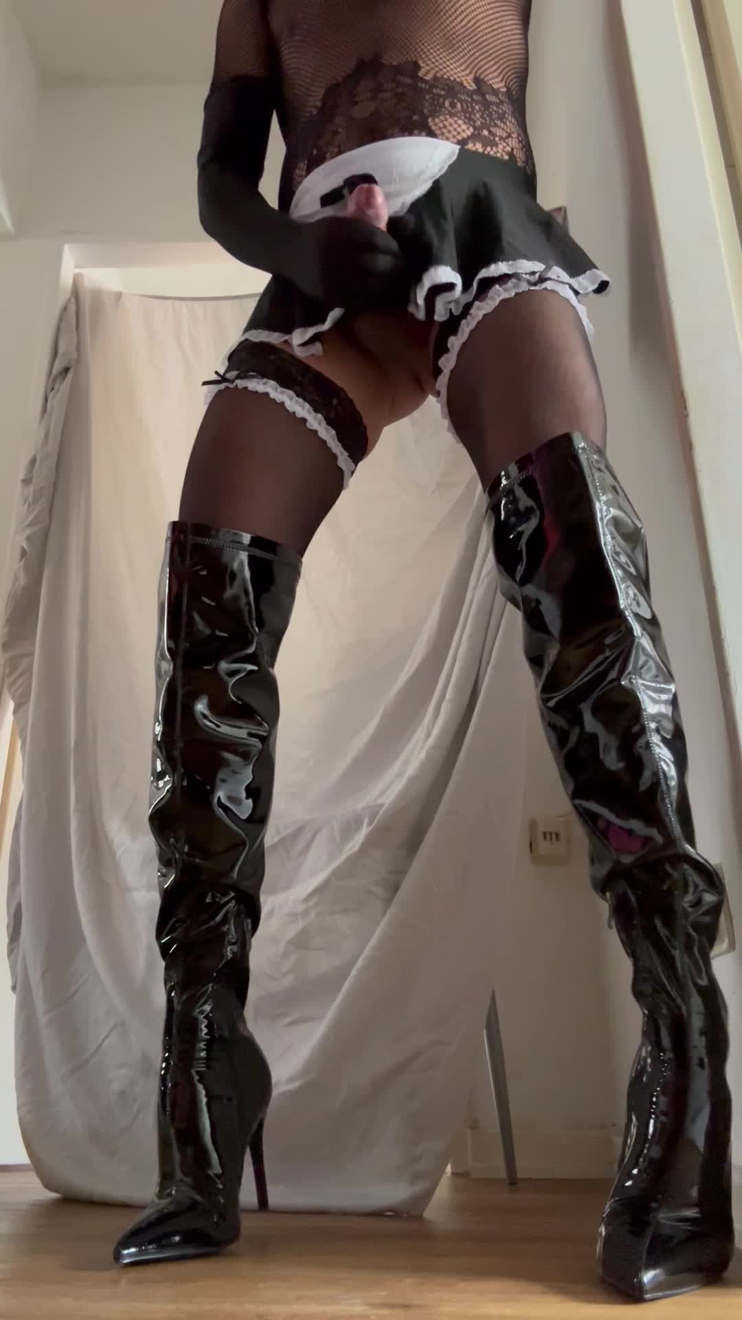 Watch CD Ivona Nyloncum-French maid playtime Shemale Porn Videos | TranSexBig.