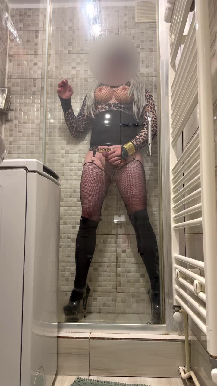 Watch Golden shower for those who want it 😊 Shemale Porn Videos | TranSexBig.