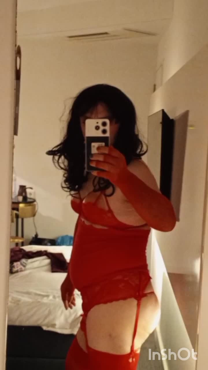 Watch arabic CD waiting for grinder date Shemale Porn Videos | TranSexBig.