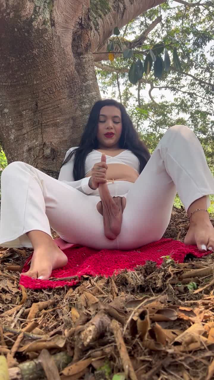 Watch beauty Latina cums outdoor Shemale Porn Videos | TranSexBig.