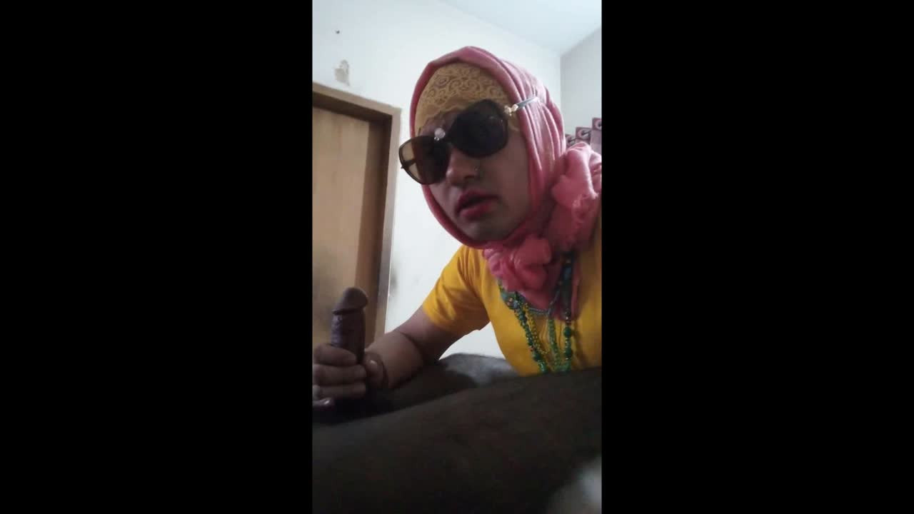 Watch Deshi HijaBee Muslimah SissY Slut FaRee Banging Hardly Like a Whore by Secret BF R@@Z-01/17! Shemale Porn Videos | TranSexBig.