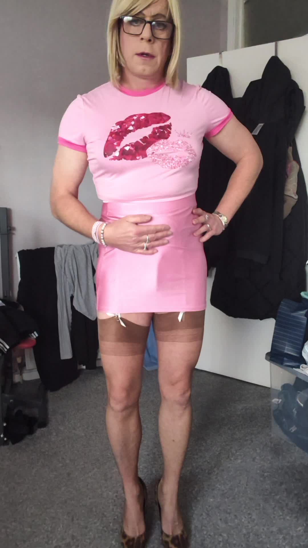 Watch Holly's bulging Shemale Porn Videos | TranSexBig.