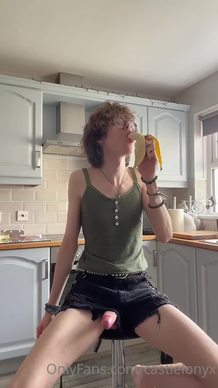 Watch banana boi Shemale Porn Videos | TranSexBig.