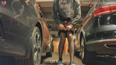Risky flashing and cumshot in an underground parking lot