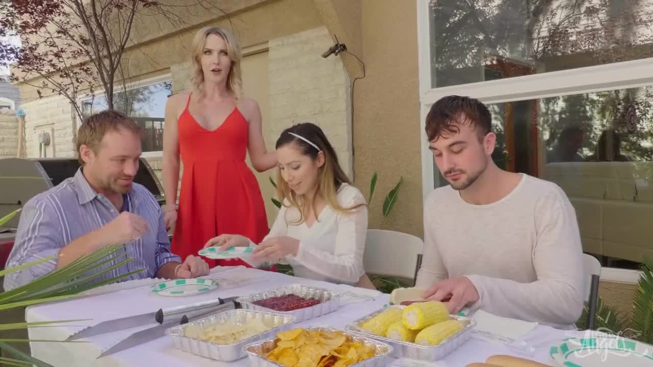 Watch Kayleigh Coxx Grilled Shemale Porn Videos | TranSexBig.