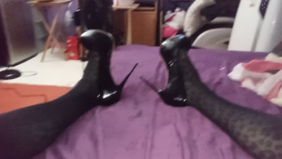 Me stockings heels