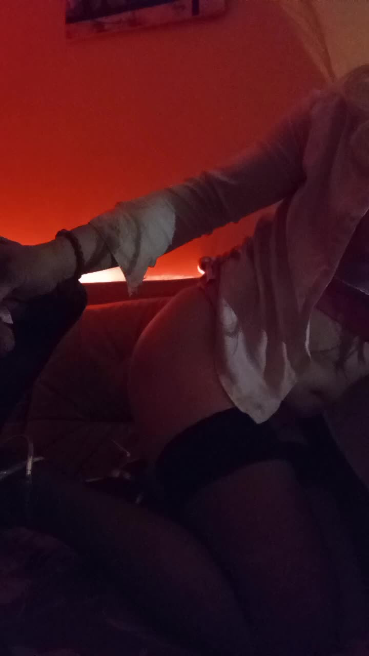 Watch Kurva bez kondomu Shemale Porn Videos | TranSexBig.