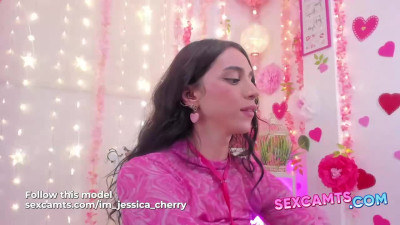 Amateur TS Cam Slut Jerks Big Pecker Explosive