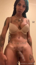 Solo Ebony Tranny Talking Dirty