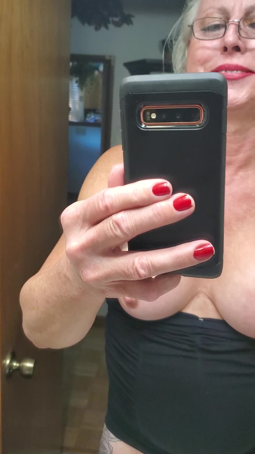 Watch Karina jo peeing Shemale Porn Videos | TranSexBig.