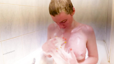 Playing with myself in the bath