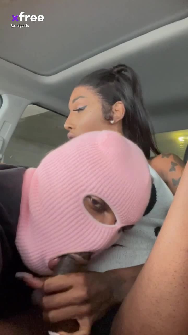 Watch Baggyaltiffxxx facefuck guy in car 2 Shemale Porn Videos | TranSexBig.