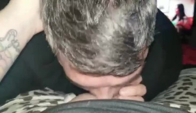 Ts.trixxx gets bj from married guy