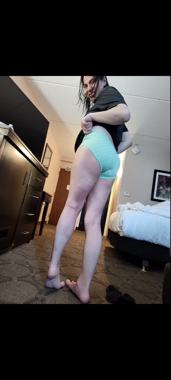 Watch Meowgon Bouncing Shemale Porn Videos | TranSexBig.