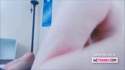 Hot tranny amateur gets a blowjob from her girlfriend