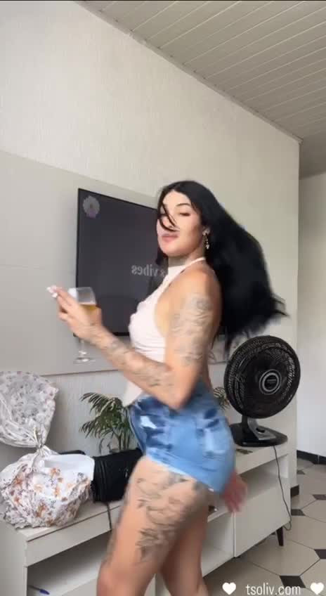 Watch Naughty trans with a hard dick Shemale Porn Videos | TranSexBig.