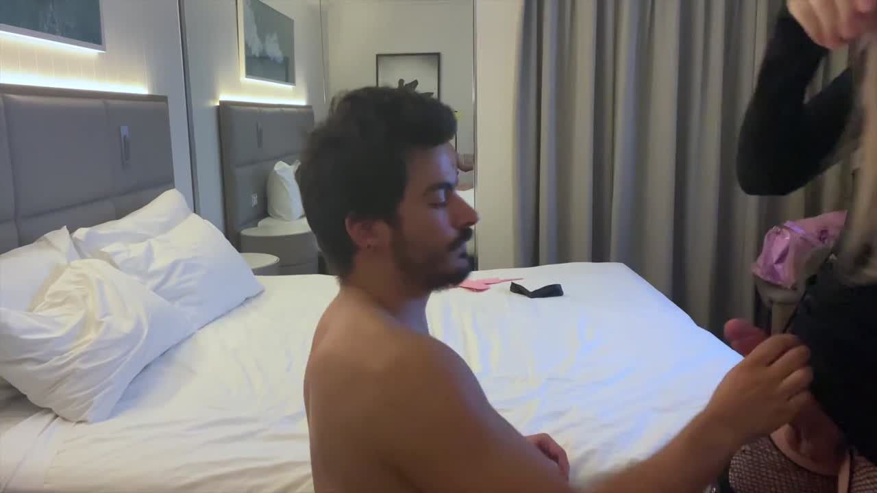 Watch Trans topping his hole Shemale Porn Videos | TranSexBig.