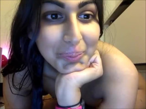 Sexy Indian shemale with an amazing ass