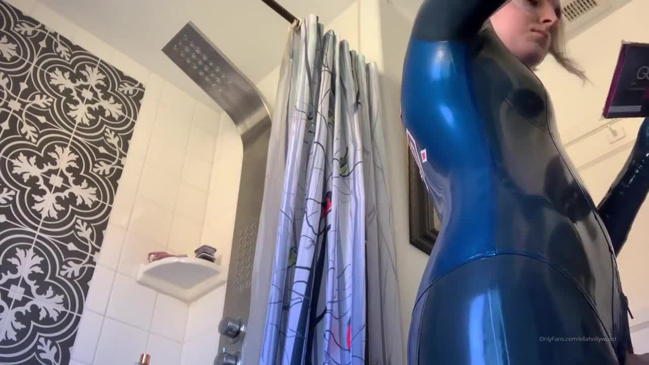 Watch Ella Hollywood - Jean Hollywood Shemale Porn Videos | TranSexBig.