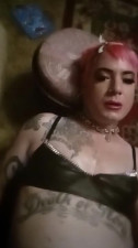 Cross Dresser: Lady magenta fucks her favorite toy