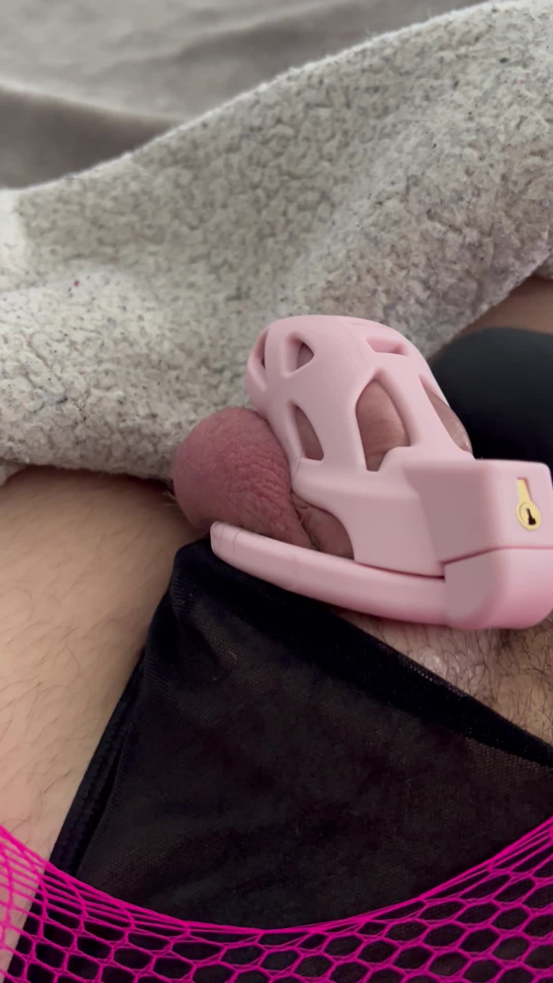 Watch Getting used to my new way of masturbation Shemale Porn Videos | TranSexBig.