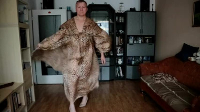 My leopard print dress that I'm presenting. Oh, I forgot something.