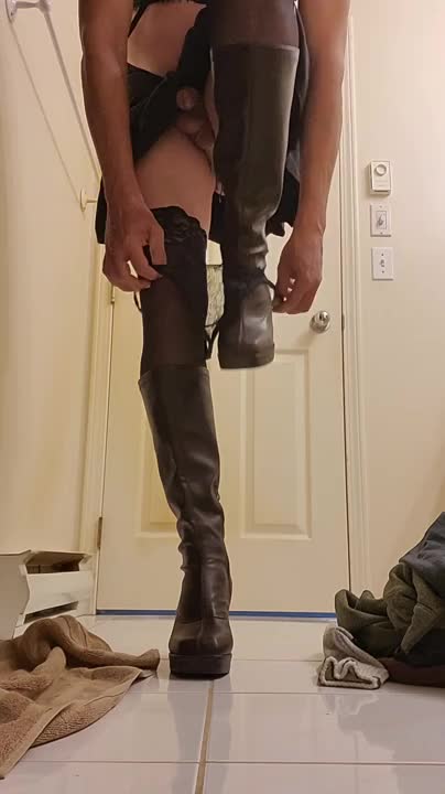 Watch Vancouver slut Shemale Porn Videos | TranSexBig.