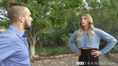 Transgender Casey Kisses gets oral before taking large penis
